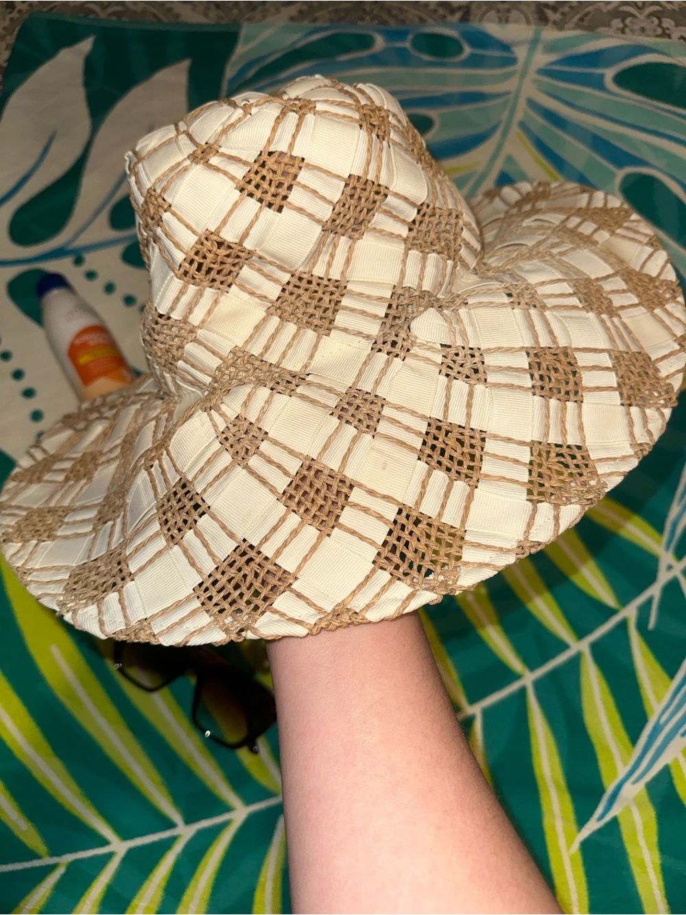 Woven Check Pattern Sun Hat in Cream and Tan